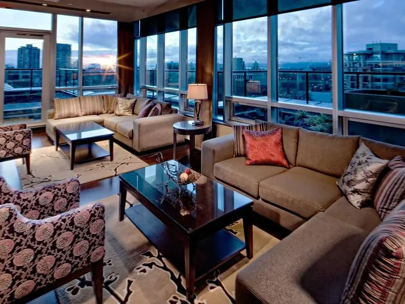 The rooftop owners' lounge with city views